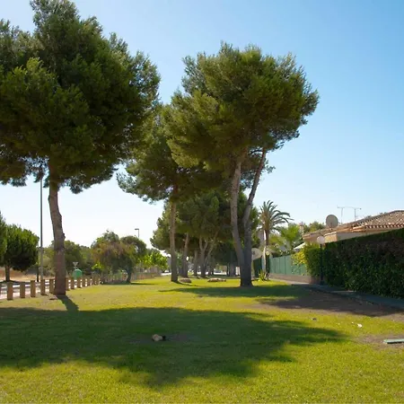 Casa Con Terraza Nyaraló